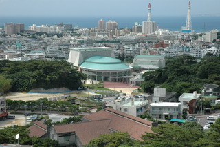てだこホール遠景