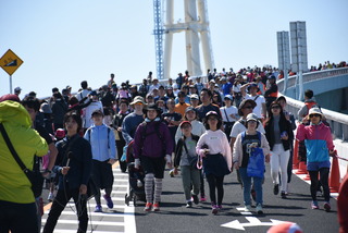 祝・西海岸道路開通！夢のかけはしリレーマラソン、ウォーク