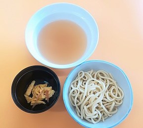 100円そば2
