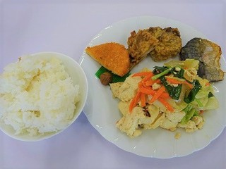 豆腐チャンプルー盛り付け後