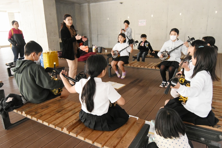 三線演奏